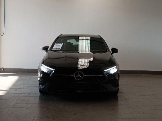 MERCEDES-BENZ A 200 Automatic Progressive Advanced Immagine 4