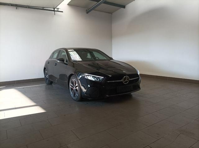 MERCEDES-BENZ A 200 Automatic Progressive Advanced Immagine 0