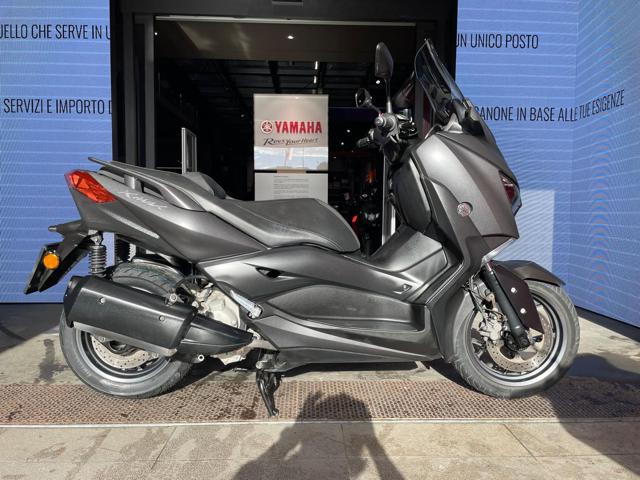 YAMAHA X-MAX 300 . Immagine 0