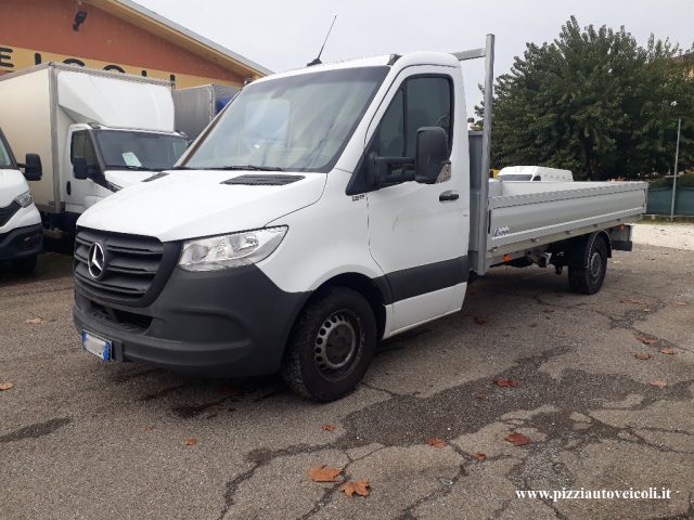 MERCEDES-BENZ Sprinter T32/35 CASSONE EURO 6 [FI135] Immagine 0