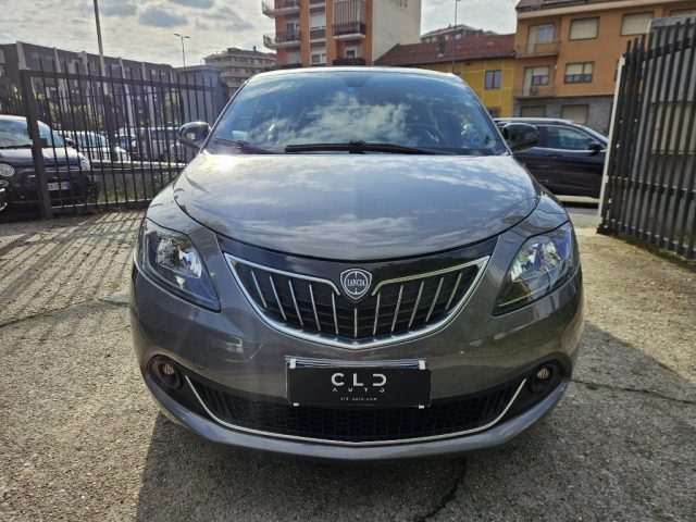 LANCIA Ypsilon 1.0 FireFly 5 porte S&S Hybrid Ecochic Silver Immagine 1