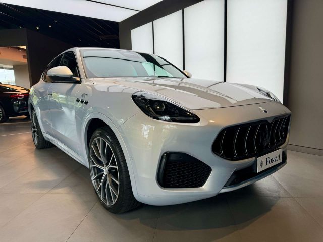 MASERATI Grecale 2.0 mhev GT 250cv , Nerissimo pack , ADAS L1 Immagine 2