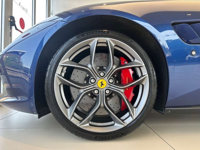 FERRARI GTC4 Lusso T Immagine 2