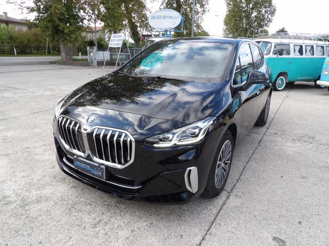 BMW 218 d Active Tourer Luxury Immagine 0