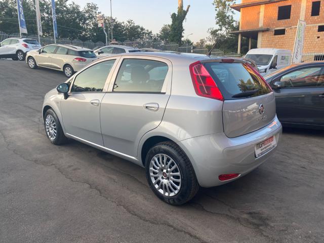 FIAT Punto 1.3 MJT II S&S 95 CV 5 porte Street Immagine 3