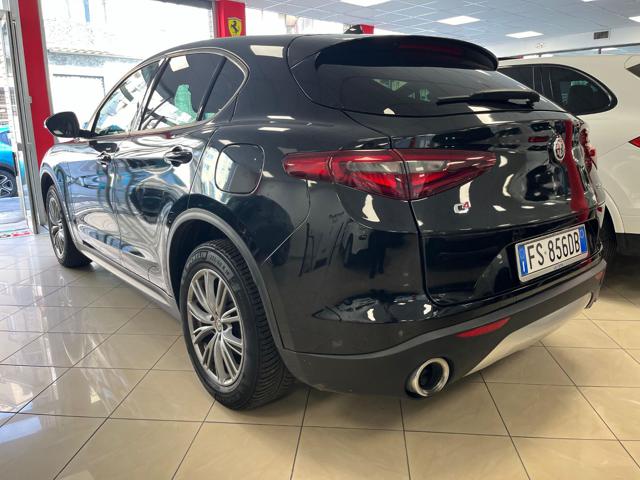 ALFA ROMEO Stelvio 2.2 Turbodiesel 190 CV AT8 Q4 Executive Immagine 3