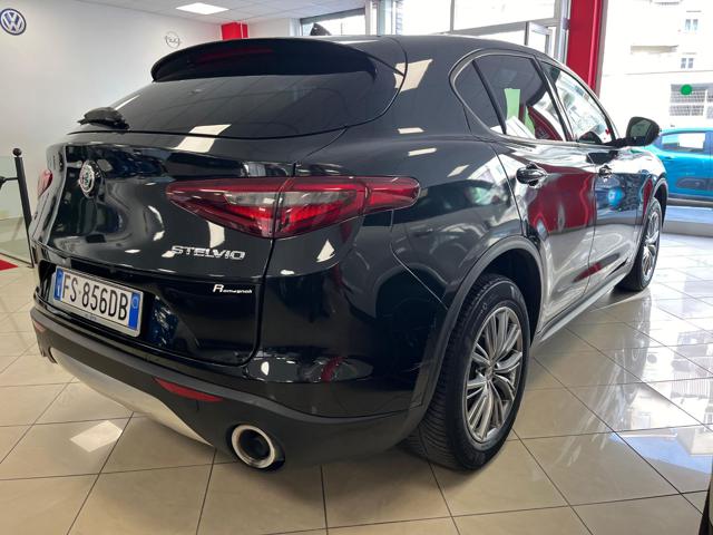 ALFA ROMEO Stelvio 2.2 Turbodiesel 190 CV AT8 Q4 Executive Immagine 4