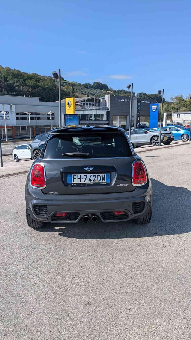 MINI John Cooper Works 2.0 John Cooper Works Hype Immagine 3