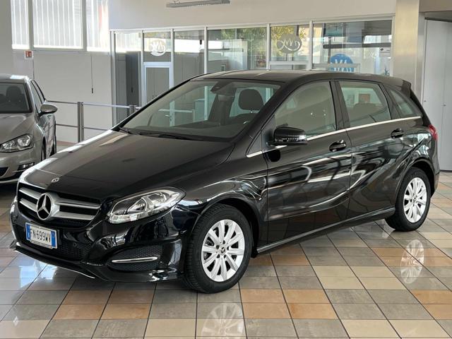 MERCEDES-BENZ B 180 d Automatic Business Immagine 0