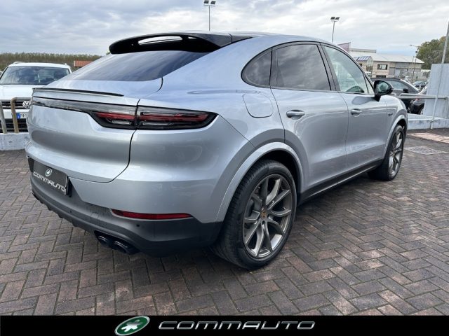 PORSCHE Cayenne Coupé 3.0 V6 E-Hybrid Immagine 2