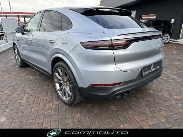 PORSCHE Cayenne Coupé 3.0 V6 E-Hybrid Immagine 3