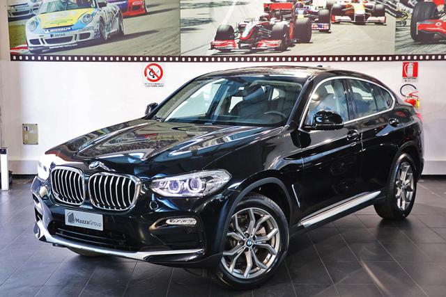 BMW X4 Black pastel