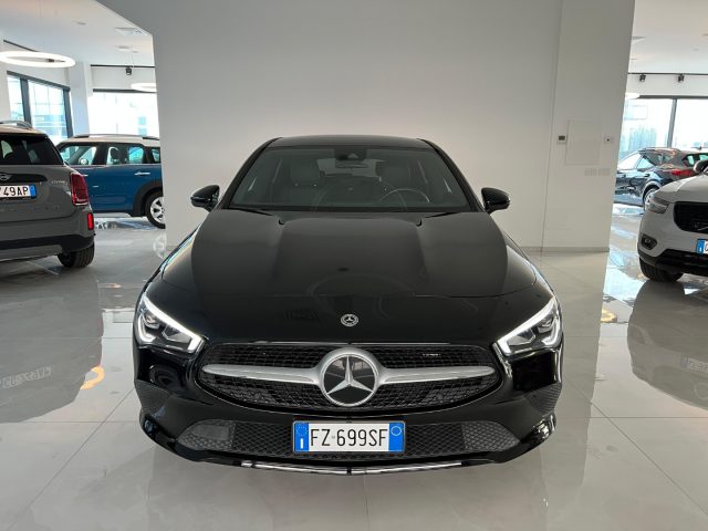 MERCEDES-BENZ CLA 180 Automatic Shooting Brake Sport tetto panoramico Immagine 1