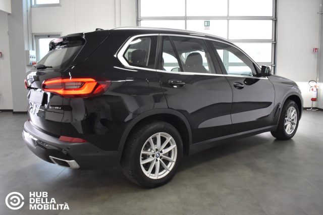 BMW X5 xDrive25d Business Aut. Immagine 3