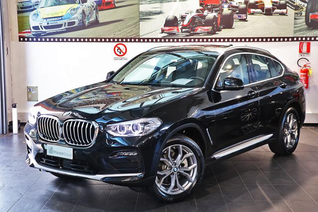 BMW X4 Nero metallizzato