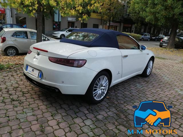 ALFA ROMEO Spider 2.0 JTDm Immagine 3