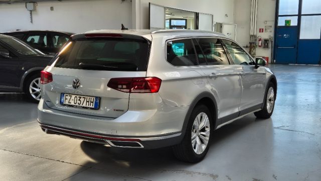 VOLKSWAGEN Passat Alltrack 2.0 TDI 190 CV 4MOTION DSG -TETTO-VIRTUAL-FULL LED Immagine 3