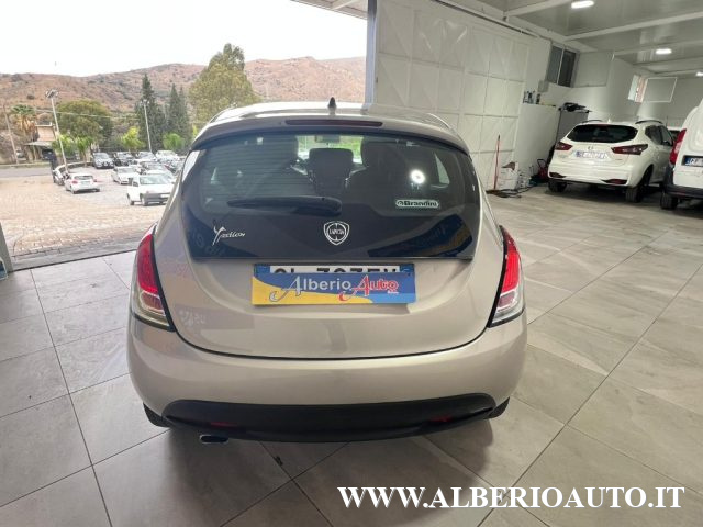 LANCIA Ypsilon 1.2 69 CV 5 porte Gold Immagine 2