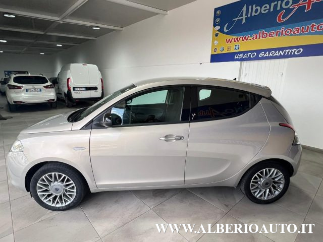 LANCIA Ypsilon 1.2 69 CV 5 porte Gold Immagine 4