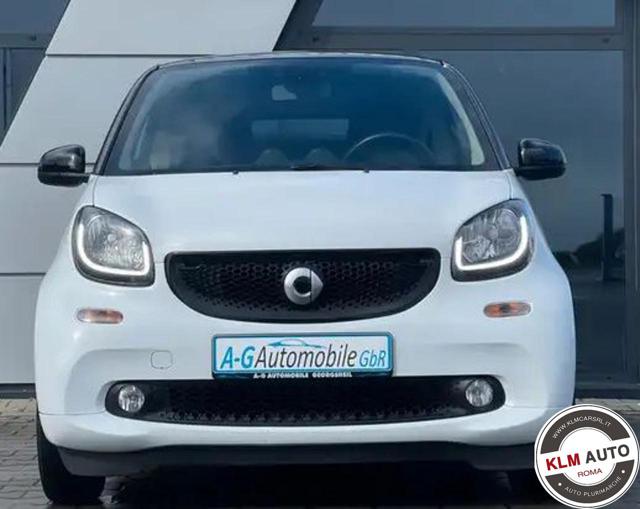 SMART ForTwo 70 1.0 twinamic Passion + garanzia Immagine 1