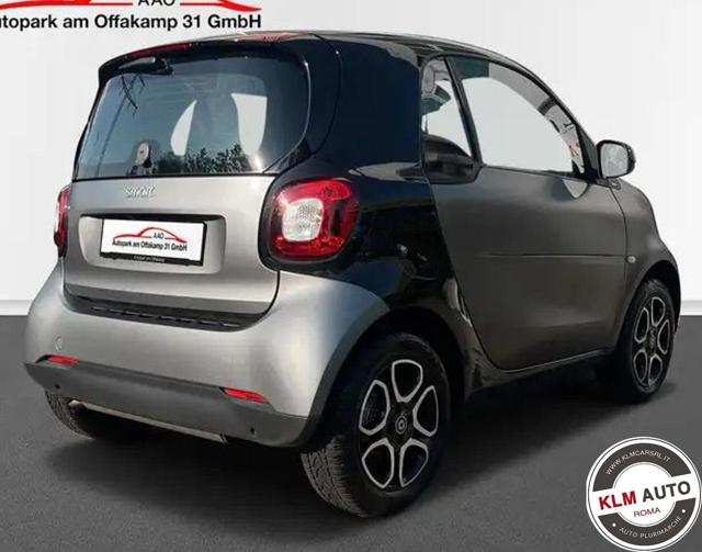 SMART ForTwo 70 1.0 twinamic Passion + garanzia Immagine 2