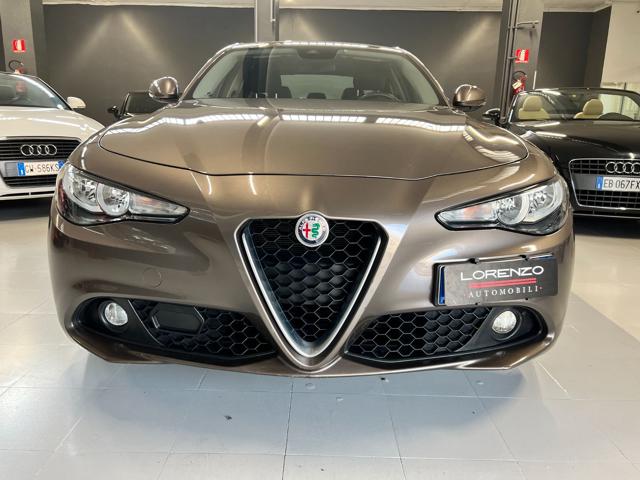 ALFA ROMEO Giulia 2.2 Turbodiesel 150 CV AT8 Super Immagine 1