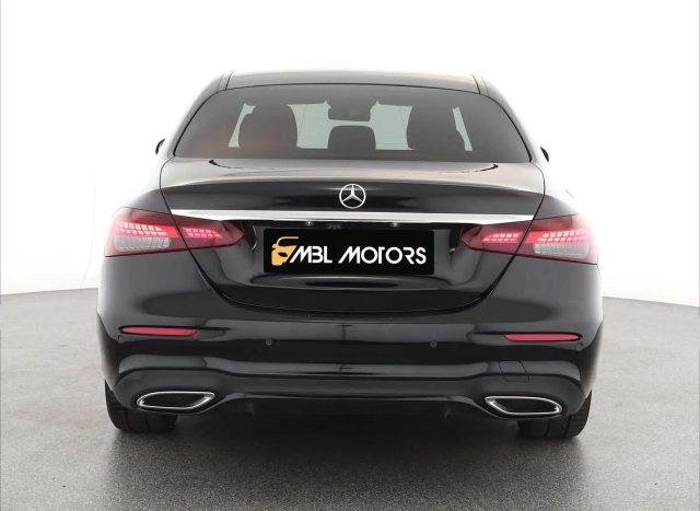 MERCEDES-BENZ E 400 D 4MATIC AMG NIGHT LED TETTO MBUX NAVI CAM Immagine 4