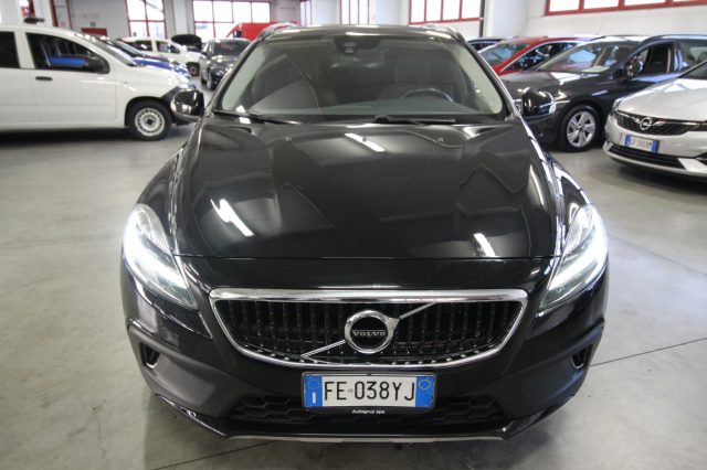 VOLVO V40 Cross Country D2 Geartronic Business 120CV EU6 Immagine 0