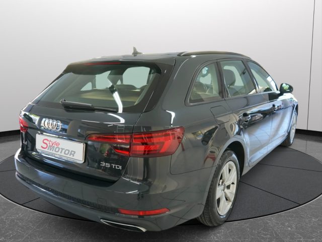 AUDI A4 SW 2.0 35 TDI S tronic Business Immagine 2