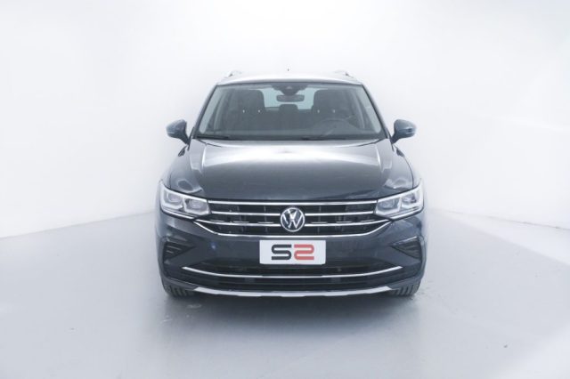 VOLKSWAGEN Tiguan 2.0 TDI 150CV SCR DSG 4MOTION Elegance Fari Matrix Immagine 2