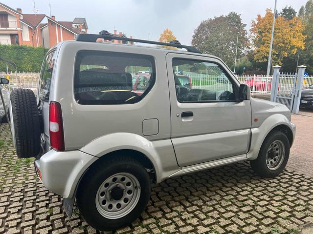 SUZUKI Jimny 1.3i 16V cat 4WD Special unico prop. Immagine 4