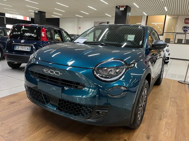 FIAT 600 Hybrid DCT MHEV Immagine 1