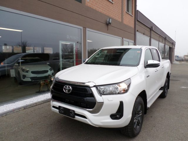 TOYOTA Hilux 2.4 D-4D A/T 4WD 4 porte Double Cab Lounge Immagine 1