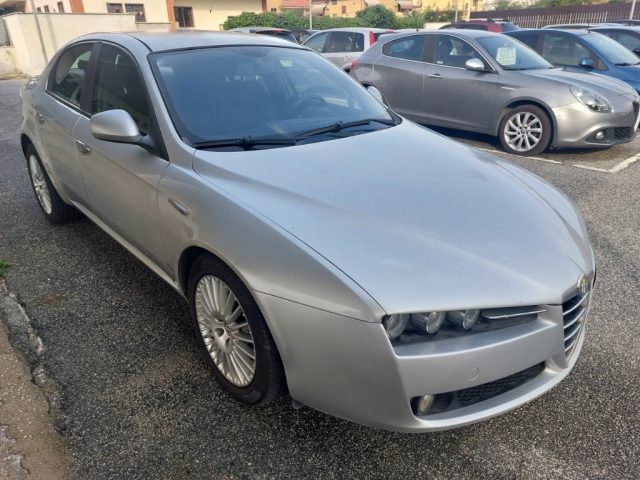 ALFA ROMEO 159 1.9 JTDm 150CV Distinctive Q-Tronic Unico propriet Immagine 1