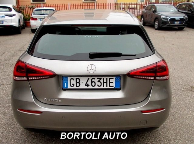 MERCEDES-BENZ A 180 d  38.000 KM AUTOMATICA BUSINESS EXTRA FULL Immagine 3