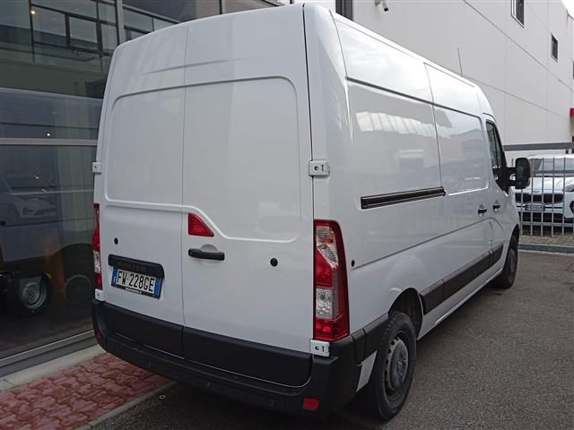 RENAULT Master T35 2.3 dci 130cv L2H2 E6 Immagine 3