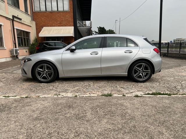 MERCEDES-BENZ A 180 d Automatic Sport Immagine 4