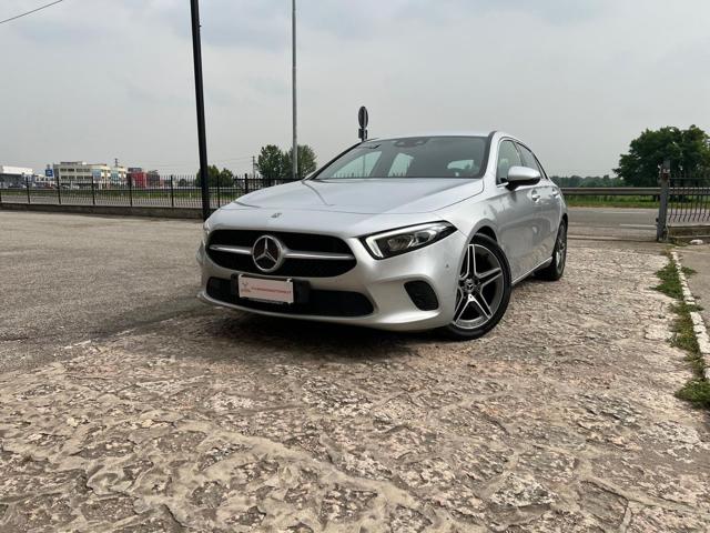 MERCEDES-BENZ A 180 d Automatic Sport Immagine 0