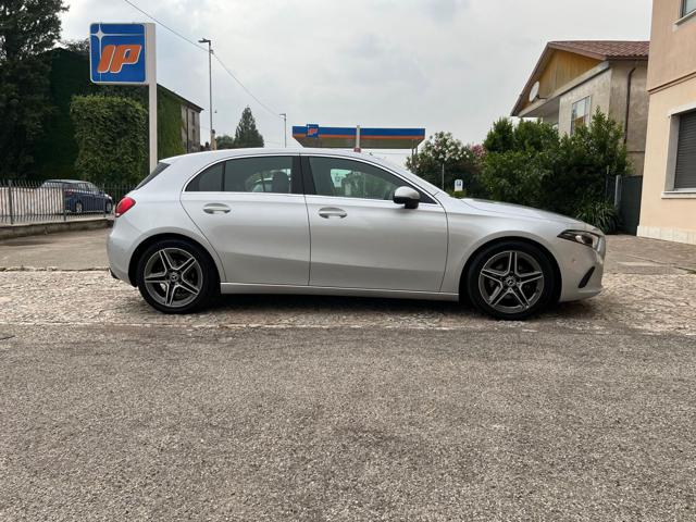 MERCEDES-BENZ A 180 d Automatic Sport Immagine 2