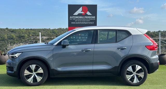 VOLVO XC40 D3 AWD Geartronic Momentum (Navi/APP/FullLED) Immagine 3