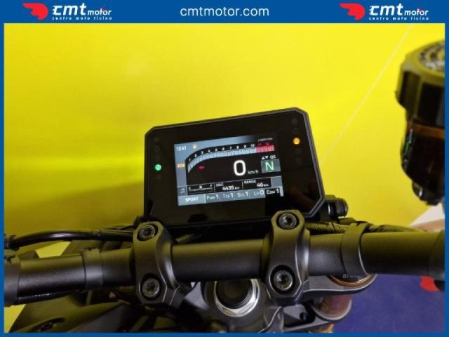 YAMAHA MT-09 Garantita e Finanziabile Immagine 4