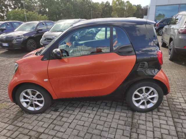 SMART ForTwo 1000 52 kW MHD coupé passion Immagine 2