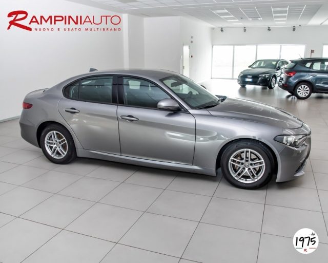 ALFA ROMEO Giulia 2.2 Turbodiesel 150 CV AT8 Pronta Consegna Immagine 3