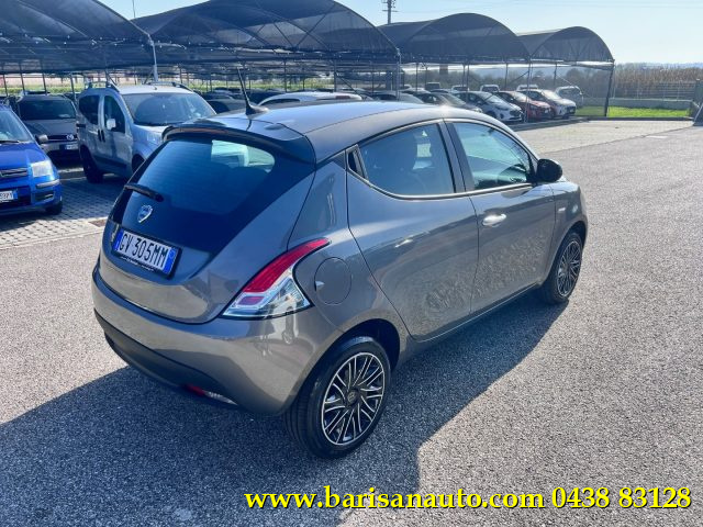 LANCIA Ypsilon 1.0 FireFly 5 porte S&S Hybrid Oro Immagine 2