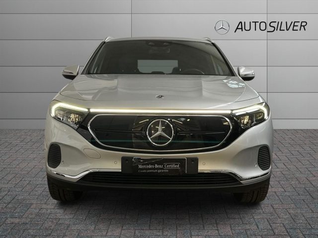 MERCEDES-BENZ EQA 250 Sport Immagine 2