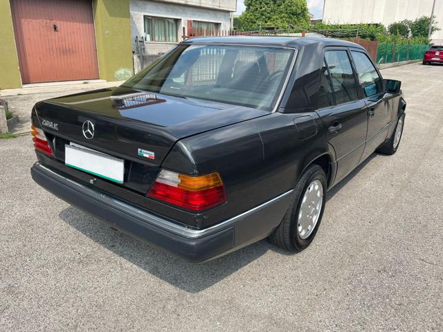 MERCEDES-BENZ 200 E 90 KW 122CV TETTO APRIBILE Immagine 4