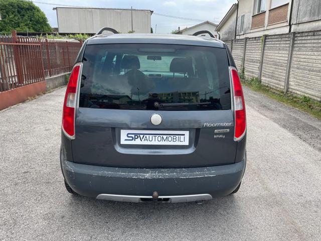 SKODA Roomster 1.4 GPL GANCIO TRAINO/NEOPATENTATO Immagine 1