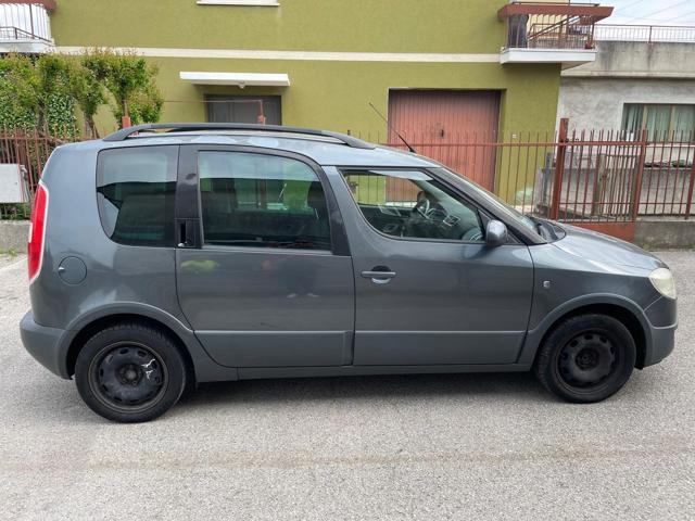 SKODA Roomster 1.4 GPL GANCIO TRAINO/NEOPATENTATO Immagine 3