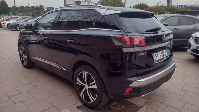 PEUGEOT 3008 Hybrid 225 e-EAT8 Allure Immagine 3