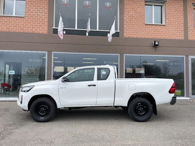 TOYOTA Hilux 2.8 D 4WD 4 porte EXTRA Cab Comfort Immagine 0